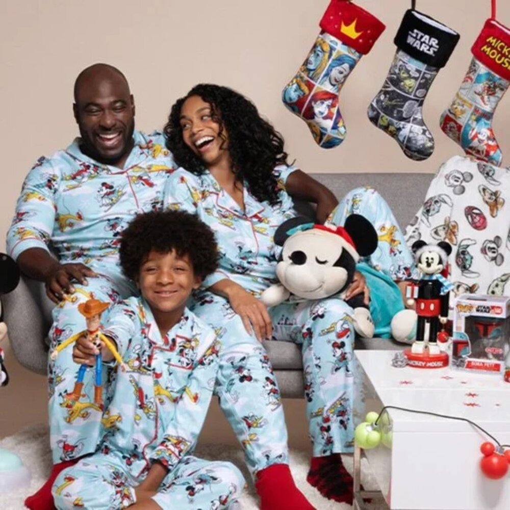 Disney 100 Retro reimagined pajamas Mens Size Large - Picture 11 of 12